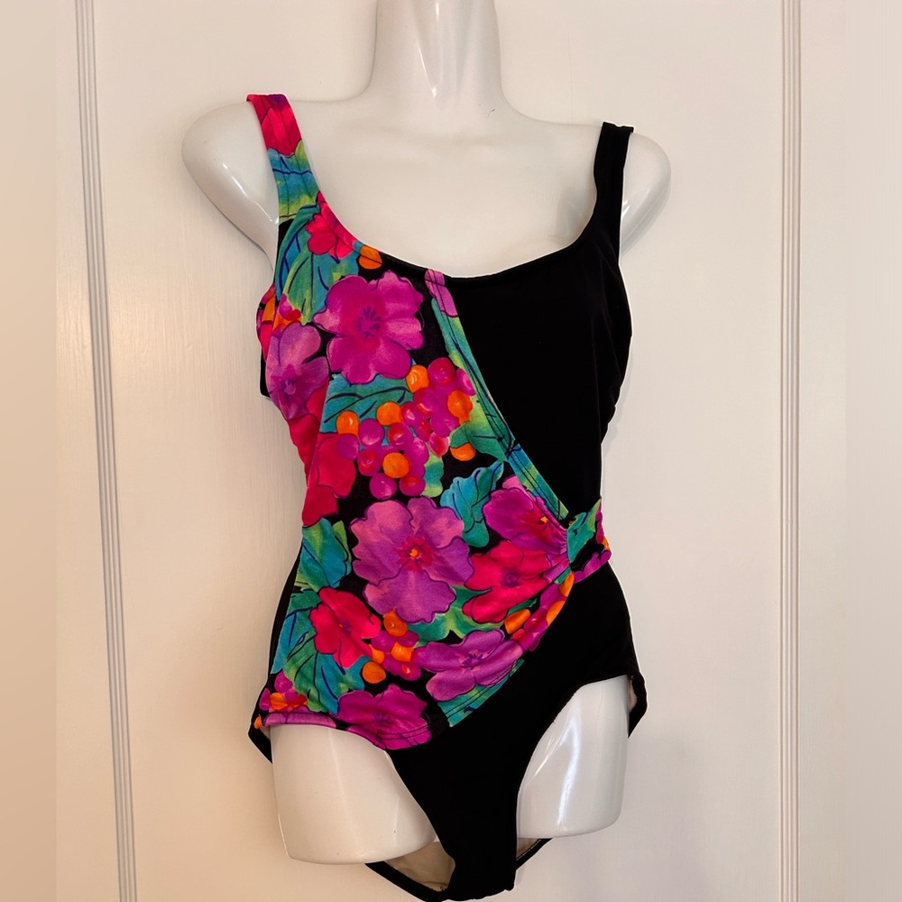 Slimsuit flattering one piece swimsuit